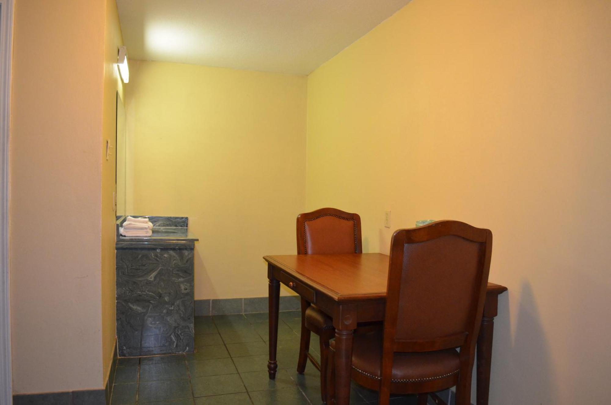 Economy Inn New Orleans Arabi 외부 사진