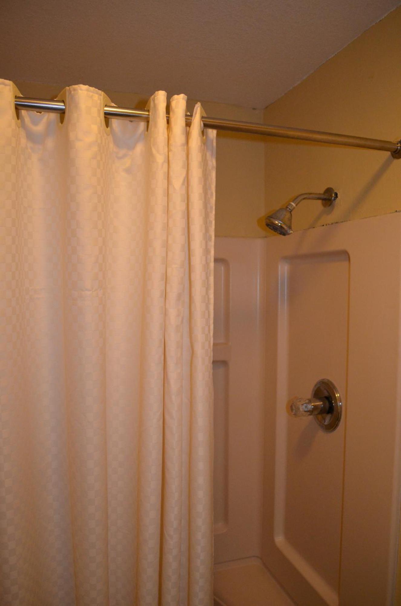 Economy Inn New Orleans Arabi 객실 사진